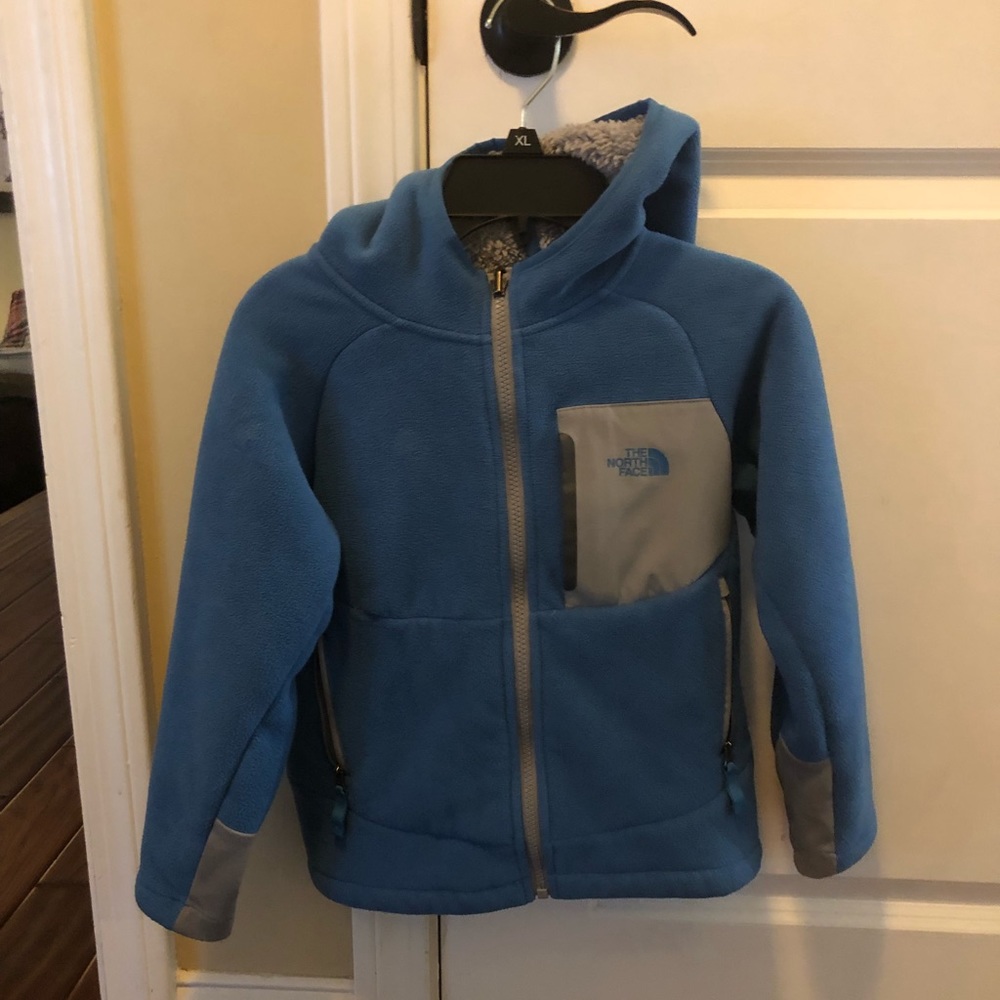 Boys xs North Face zip up hoodie